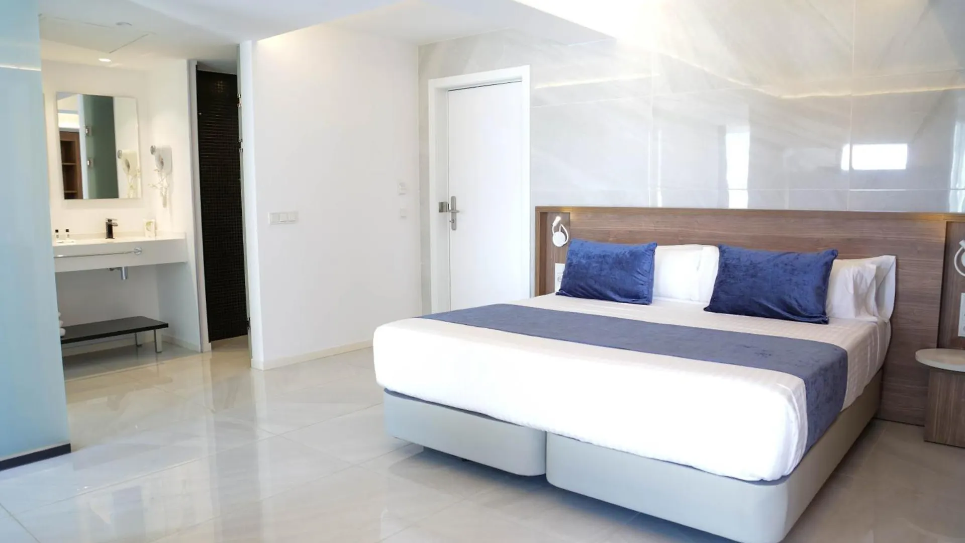 Eurostars Puerto De Ibiza Hotel 4*, Ibiza Town